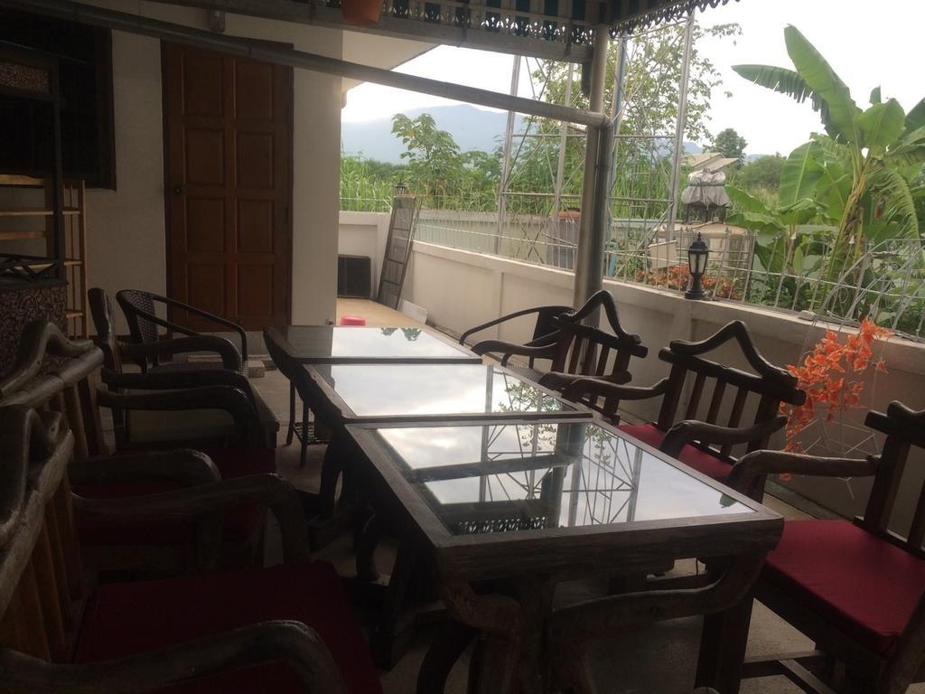 Hom Baan Chiang Mai Hotell Exteriör bild