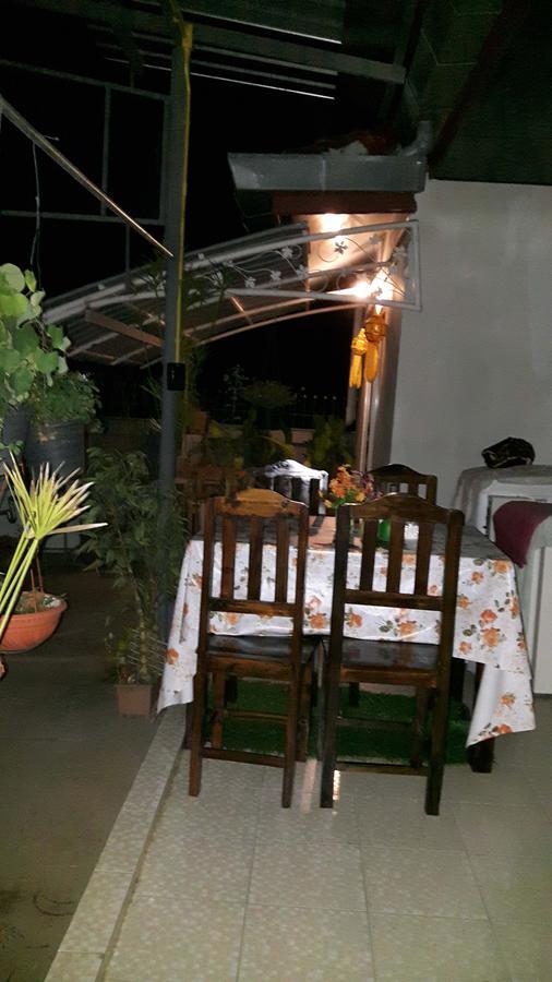 Hom Baan Chiang Mai Hotell Exteriör bild